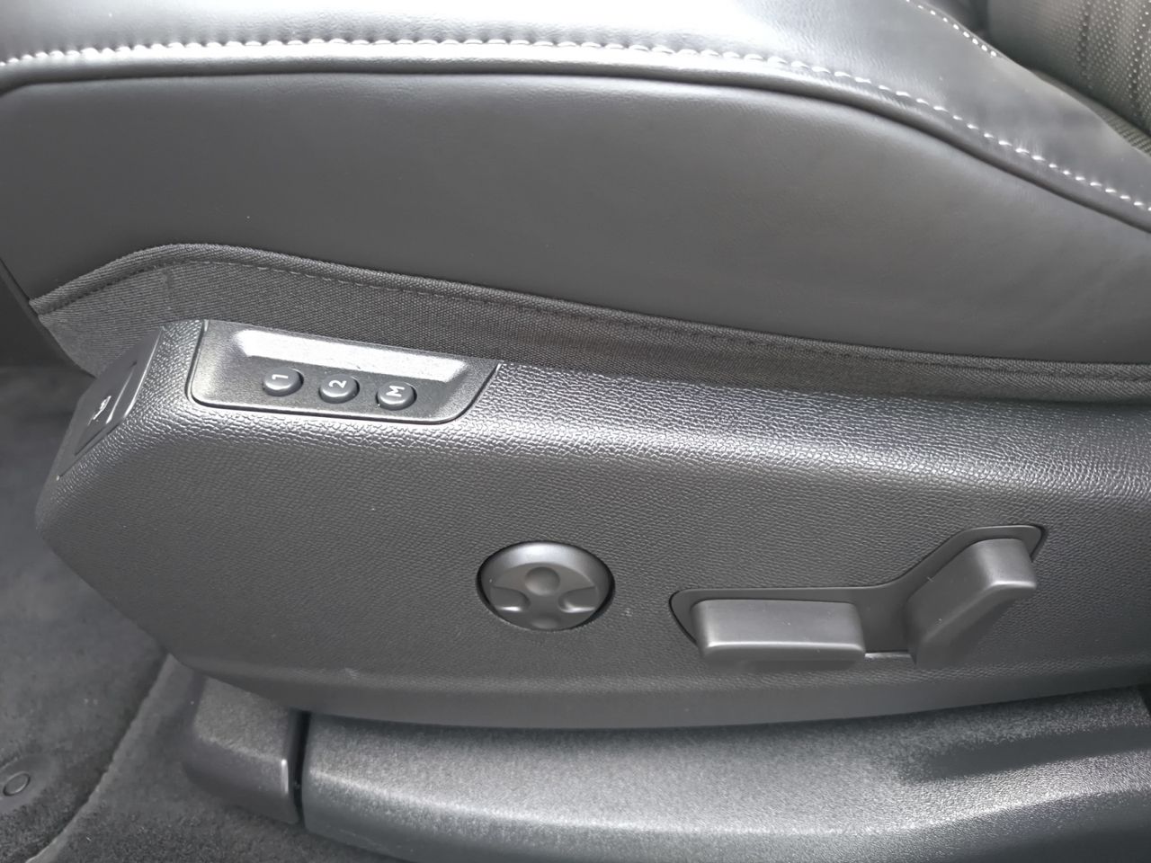 DS DS 7 Crossback E TENSE 300 4X4 LOUVRE  - Foto 2