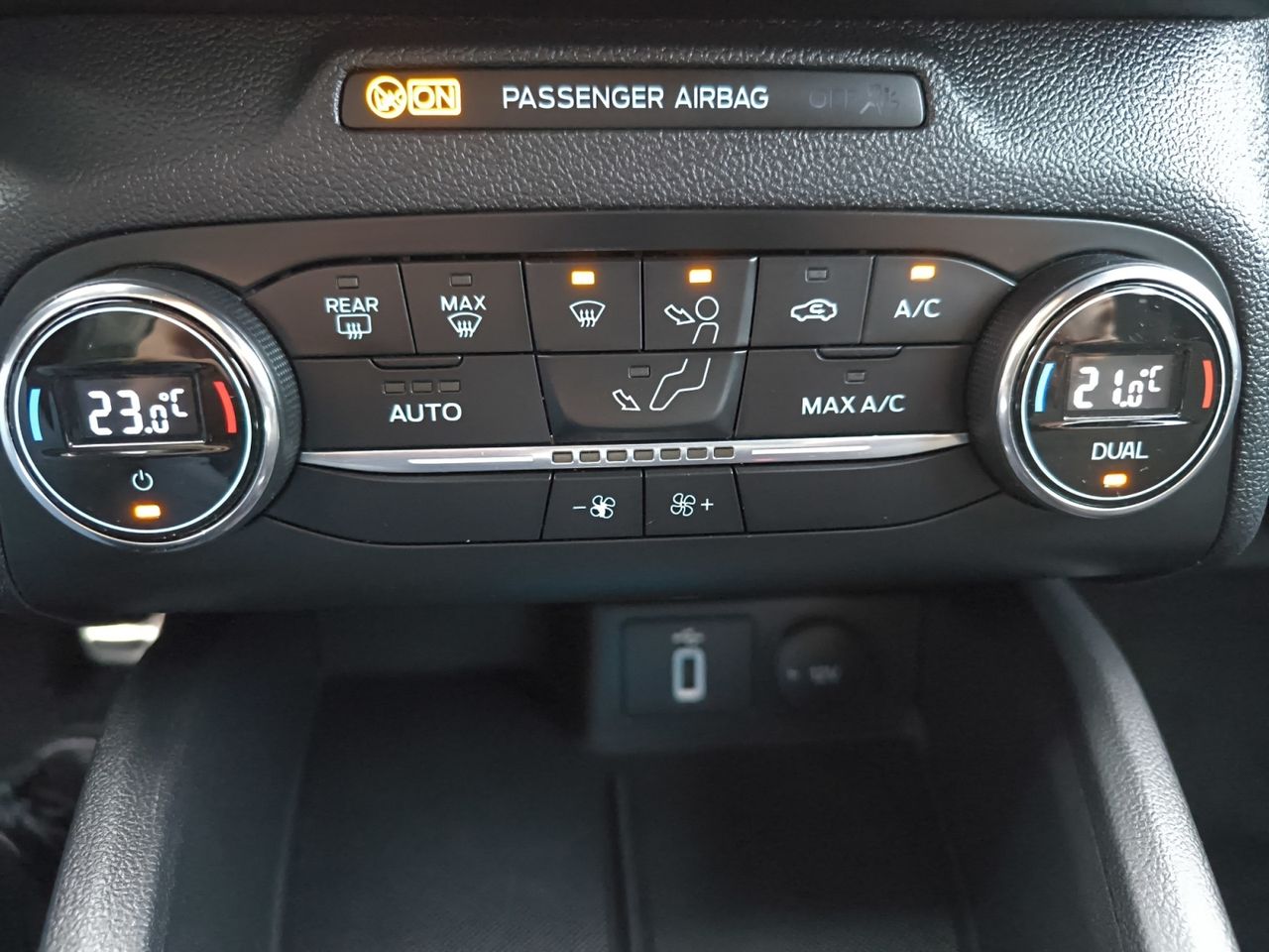 Ford Focus 1.0 ECOBOOST ST LINE 125 CV  - Foto 2