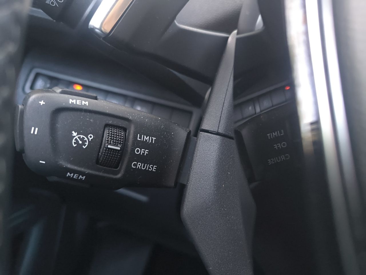 Peugeot 3008 Hybrid ALLURE PACK HYBRID 225 e-EAT8  - Foto 2