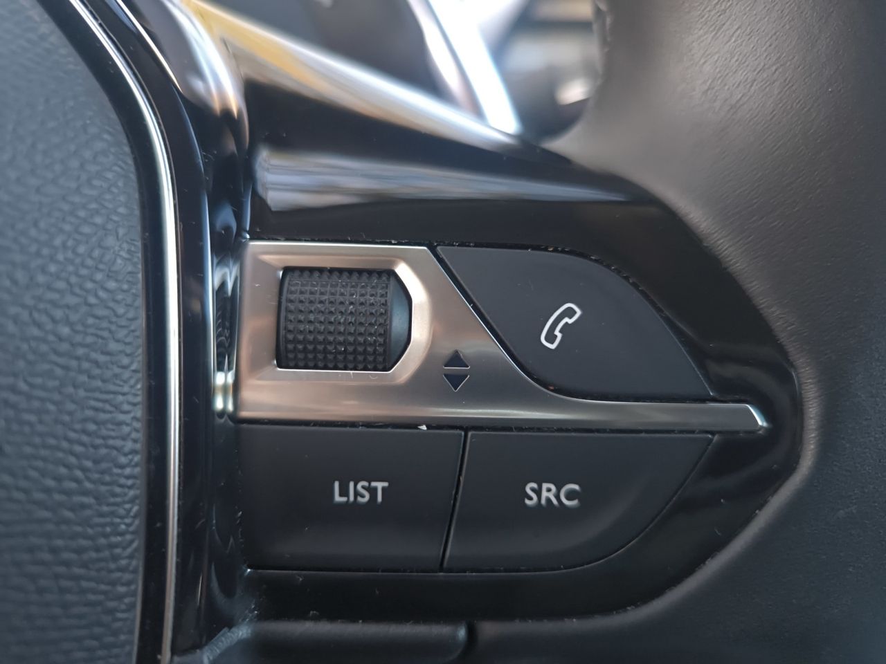 Peugeot 3008 Hybrid ALLURE PACK HYBRID 225 e-EAT8  - Foto 2