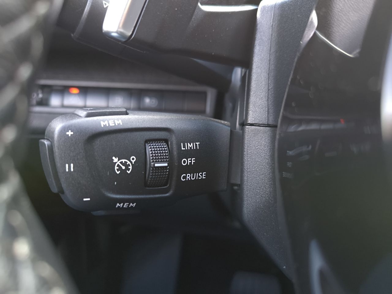 Peugeot 3008 Hybrid ALLURE PACK PLUG IN HYBRID 225 e EAT8  - Foto 2