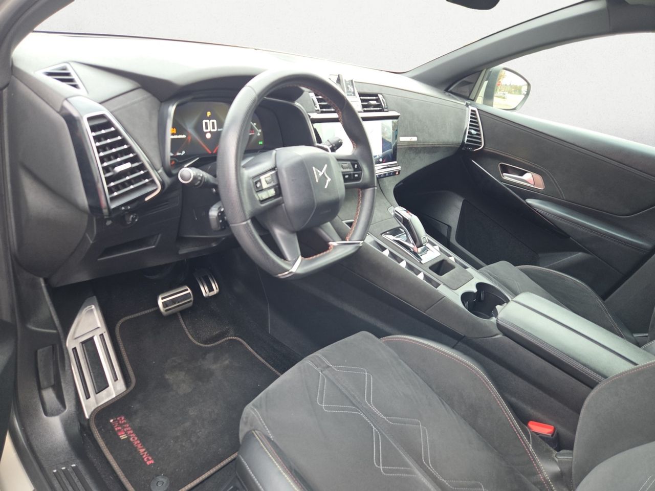 DS DS 7 Crossback BLUE HDI 130 AUT PERFORMANCE   - Foto 2