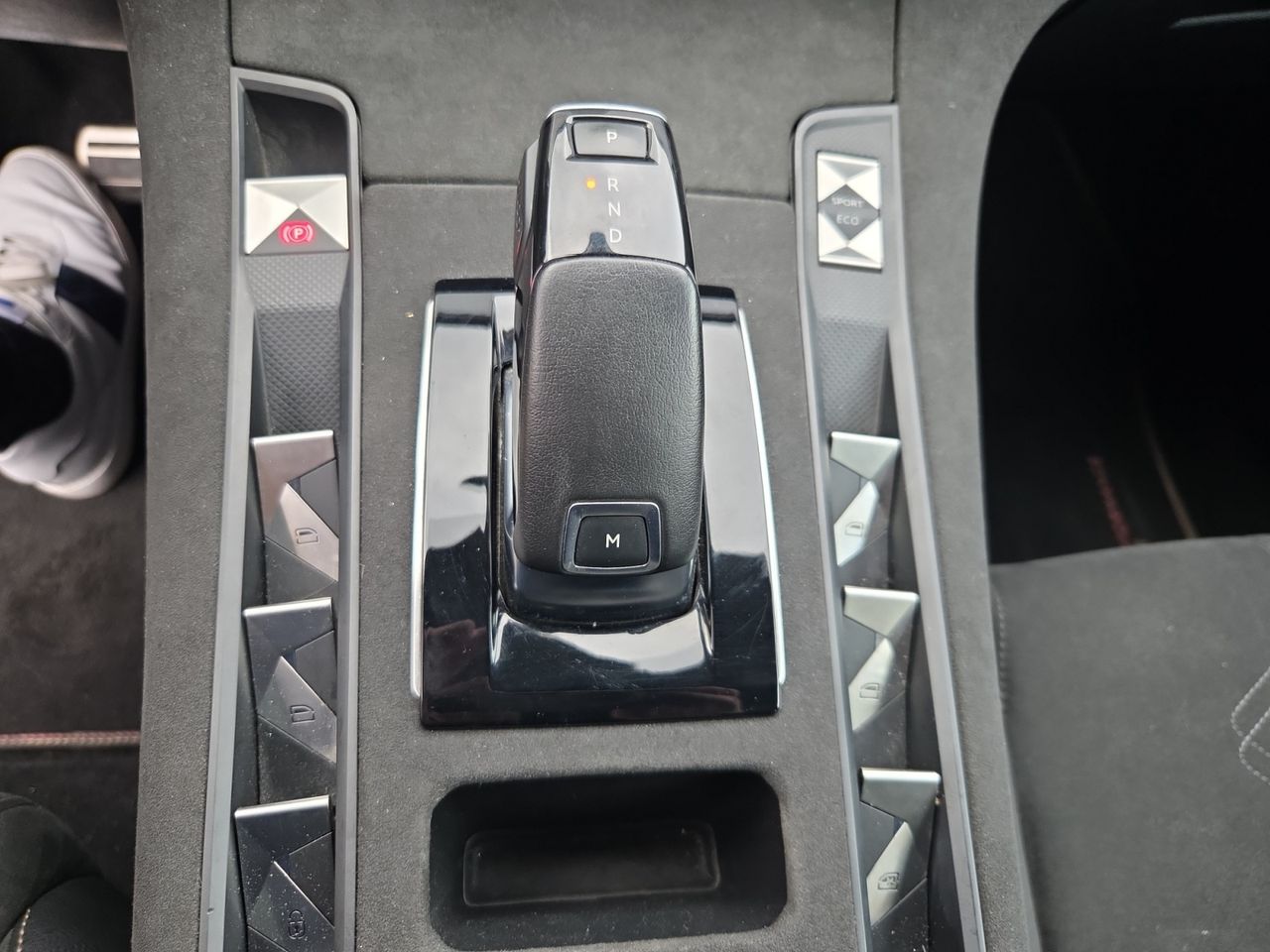 DS DS 7 Crossback BLUE HDI 130 AUT PERFORMANCE   - Foto 2