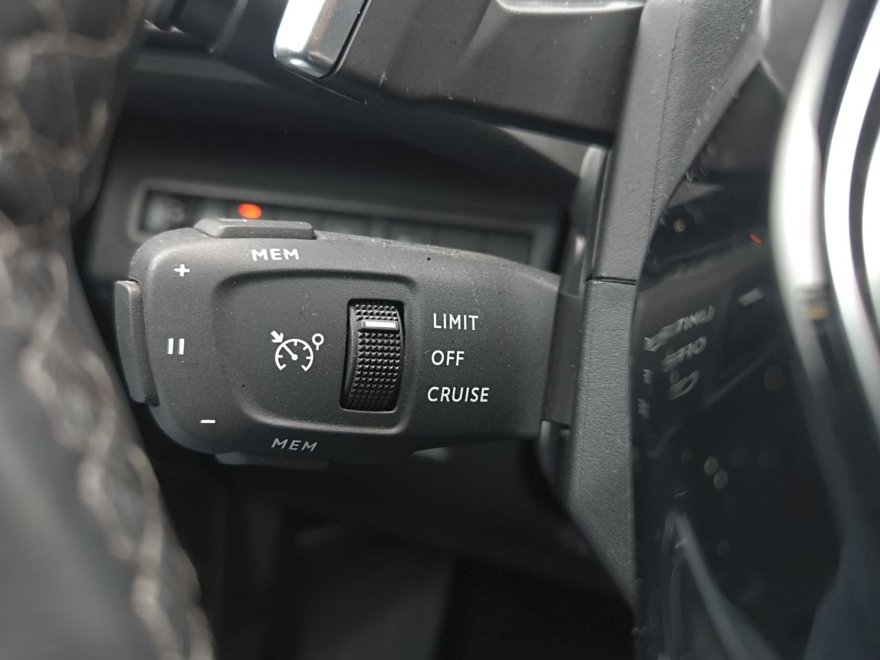 Peugeot 3008 Hybrid ALLURE PACK PLUG-IN HYBRID 225 e-EAT8  - Foto 2