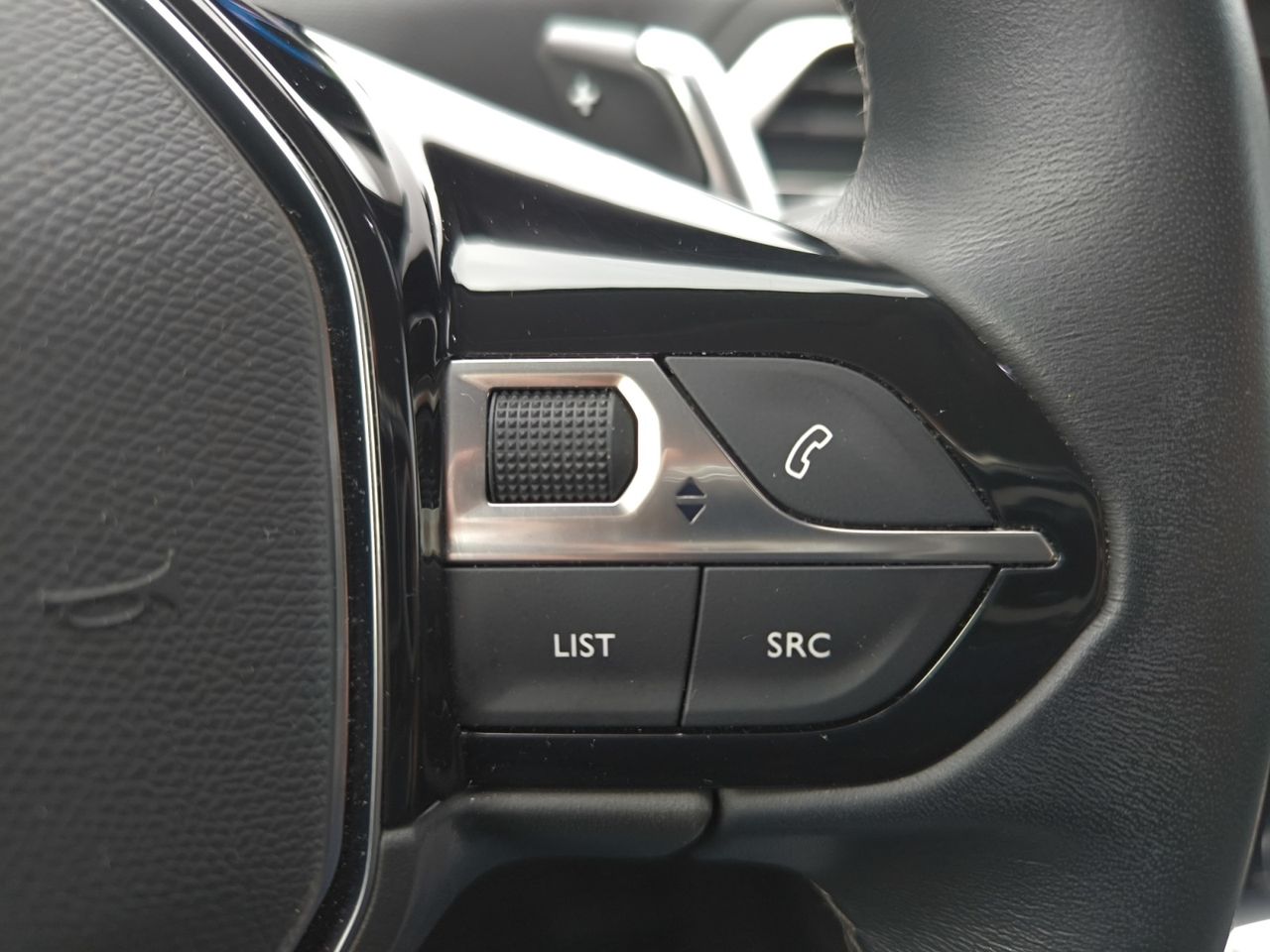 Peugeot 3008 Hybrid ALLURE PACK PLUG-IN HYBRID 225 e-EAT8  - Foto 2