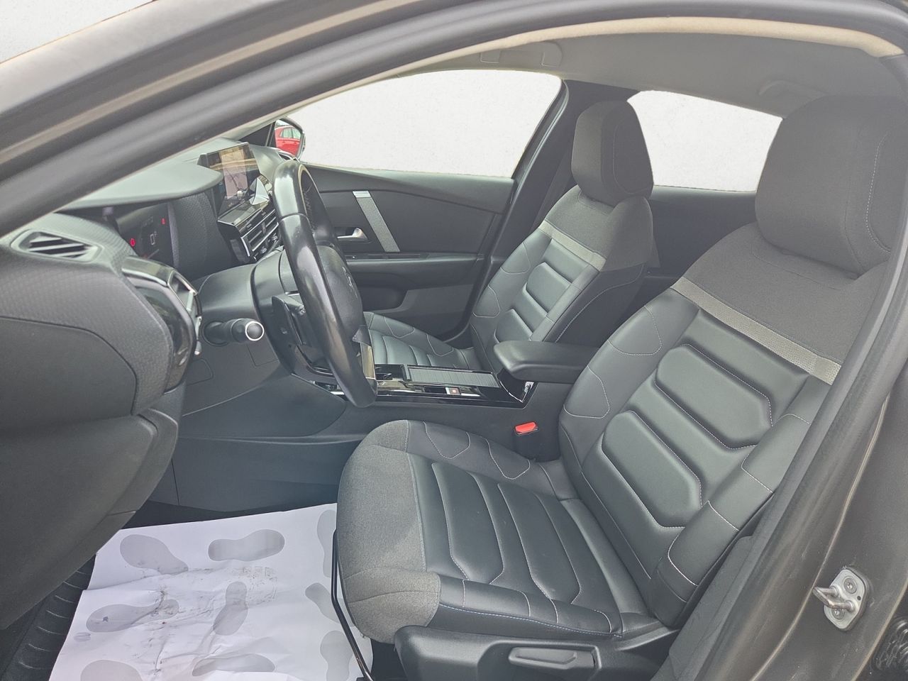 Citroën C4 BLUE HDI 130 CV EAT8 SHINE  - Foto 2