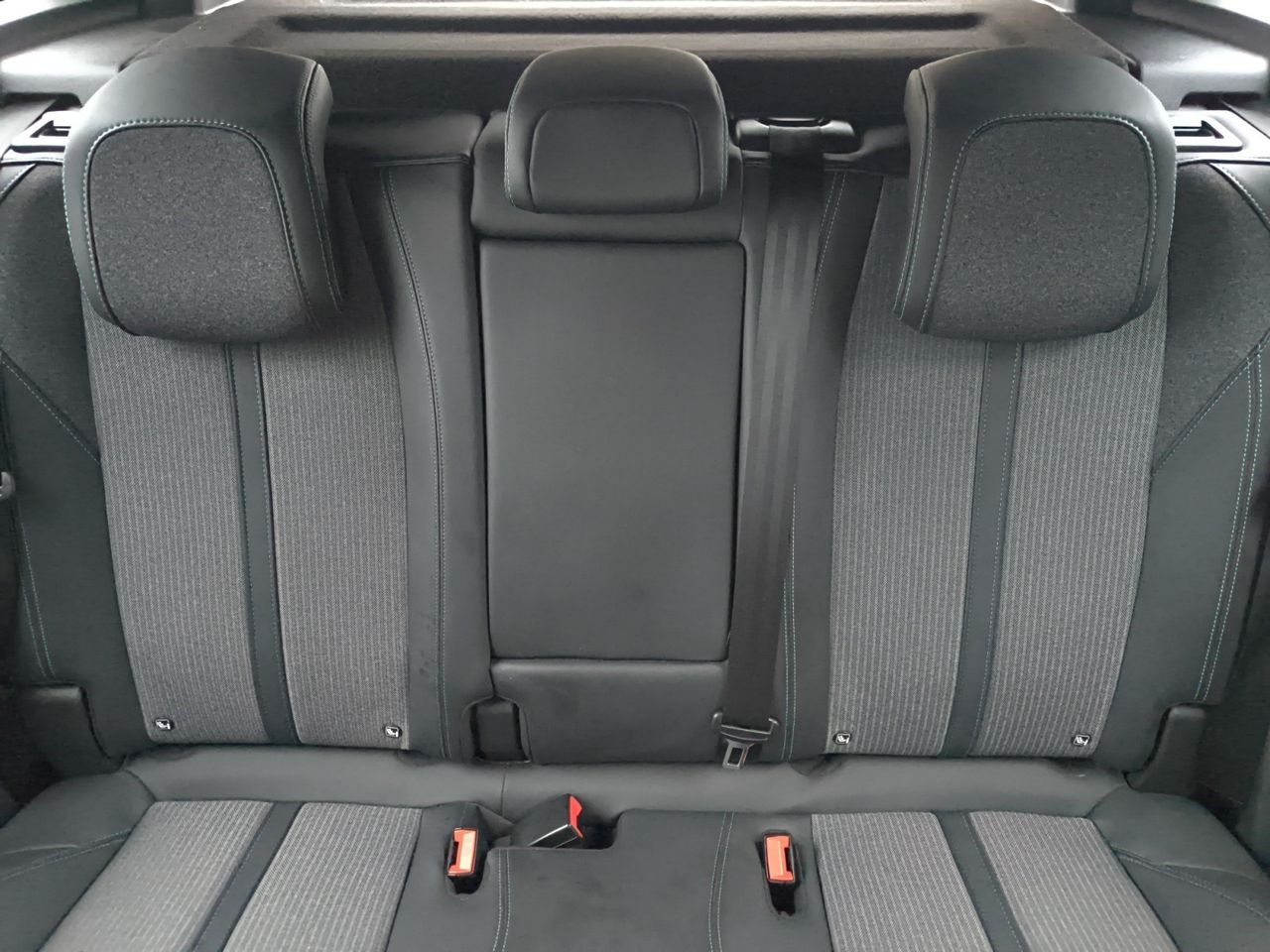 Peugeot 3008 Hybrid ALLURE PACK PLUG IN HYBRID 225 e EAT8  - Foto 2