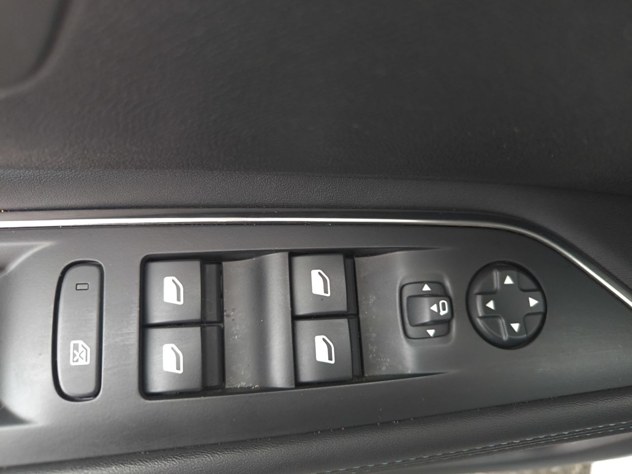 Peugeot 3008 Hybrid ALLURE PACK PLUG IN HYBRID 225 e EAT8  - Foto 2