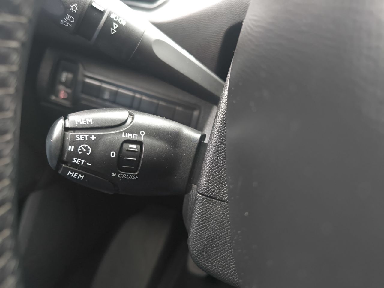 Peugeot 308 ACTIVE PACK BLUE HDI 130 CV  - Foto 2