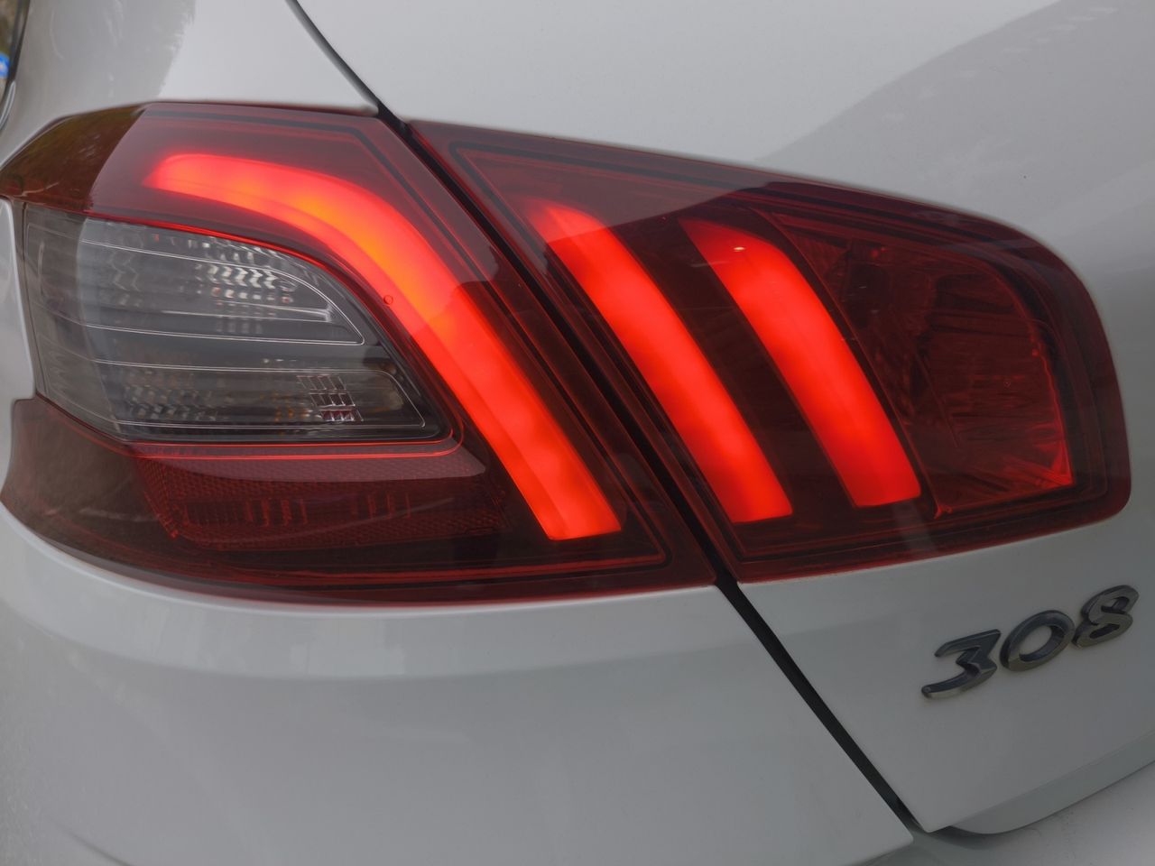 Peugeot 308 ACTIVE PACK BLUE HDI 130 CV  - Foto 2