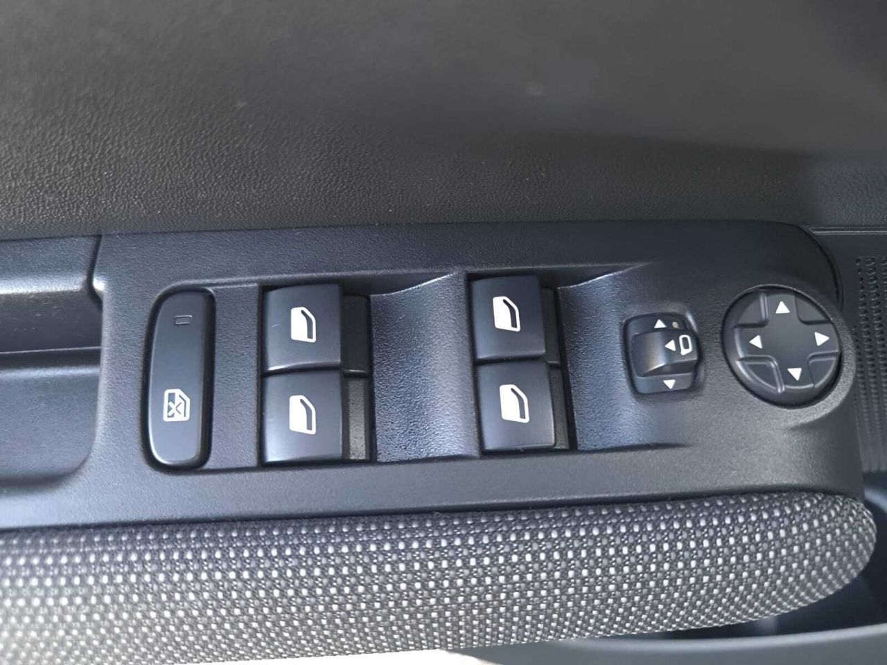 Citroën C3 Aircross BLUE HDI 110 CV C SERIES  - Foto 2