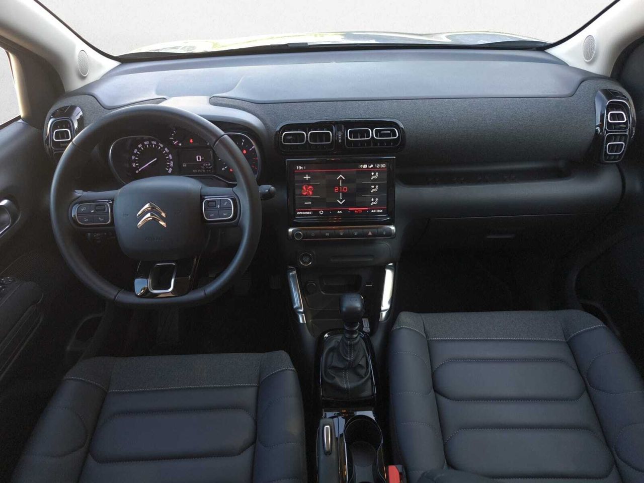 Citroën C3 Aircross BLUE HDI 110 CV SHINE  - Foto 2