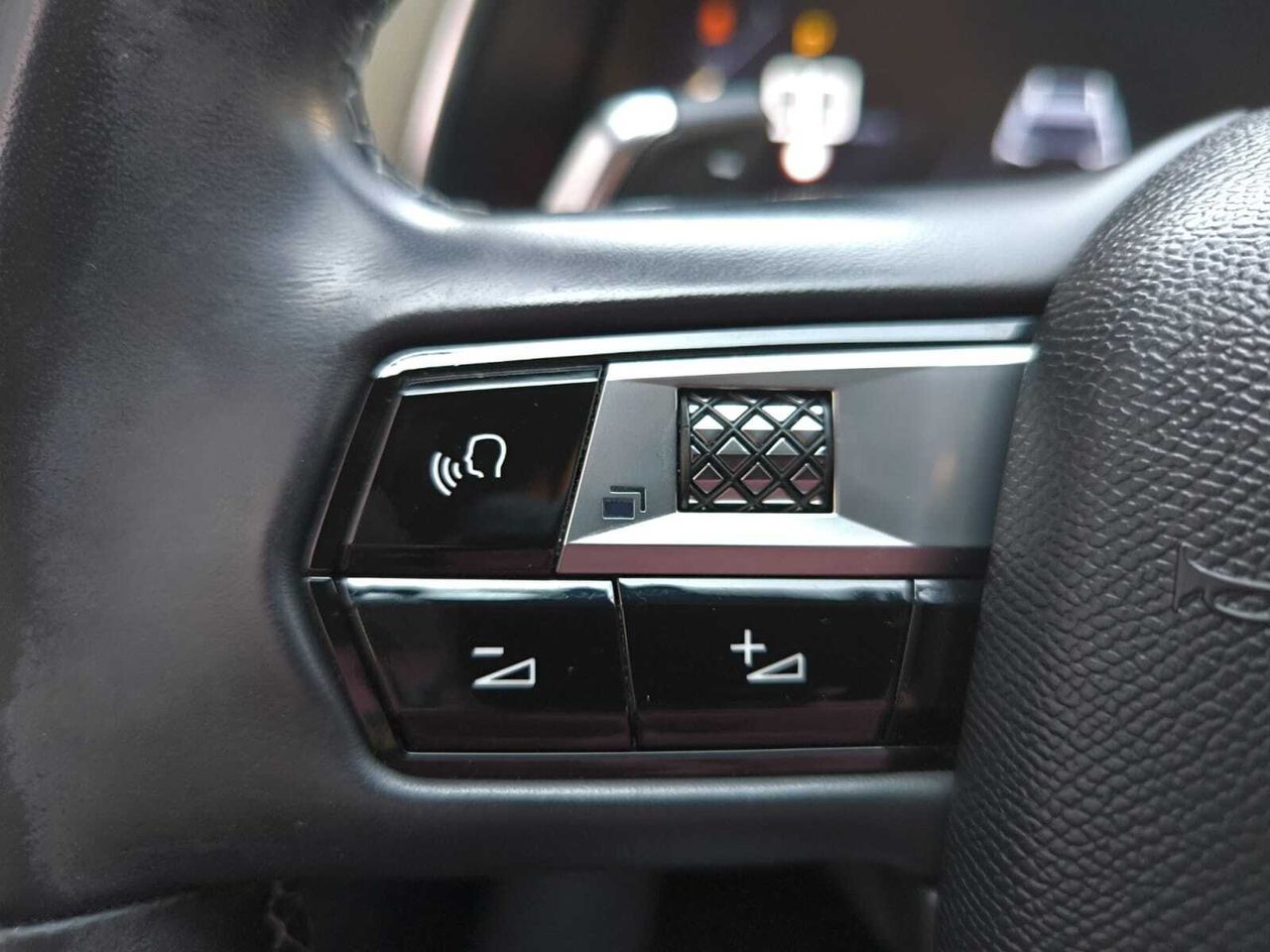 DS DS 7 CROSSBACK BLUE HDI 130 CV AUT BASTILLE  - Foto 2