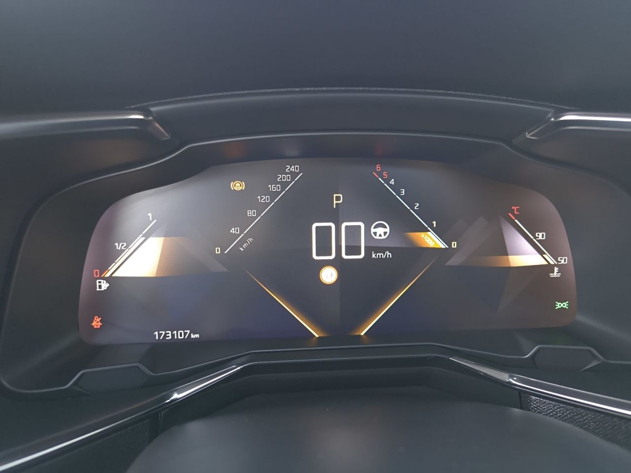 DS DS 7 CROSSBACK BLUE HDI 180 CV AUT GRAND CHIC  - Foto 2