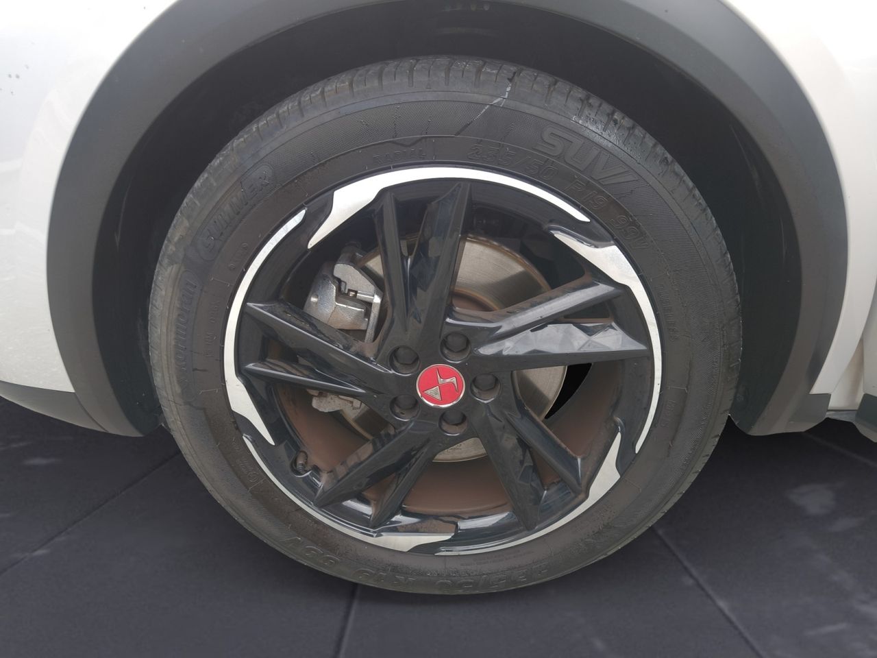 DS DS 7 CROSSBACK E TENSE 225 PERFORMANCE LINE  - Foto 2