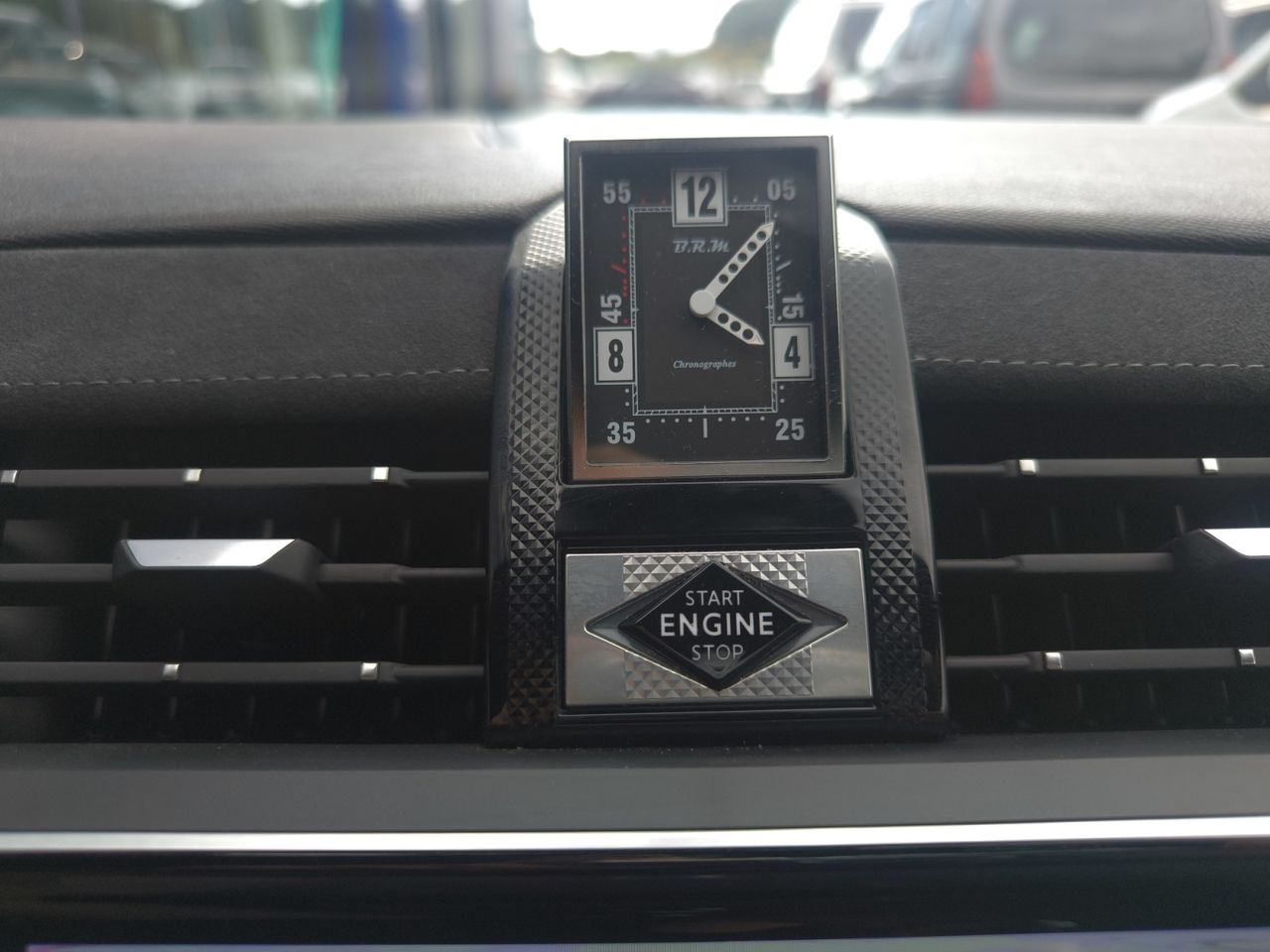 DS DS 7 CROSSBACK E TENSE 225 PERFORMANCE LINE  - Foto 2