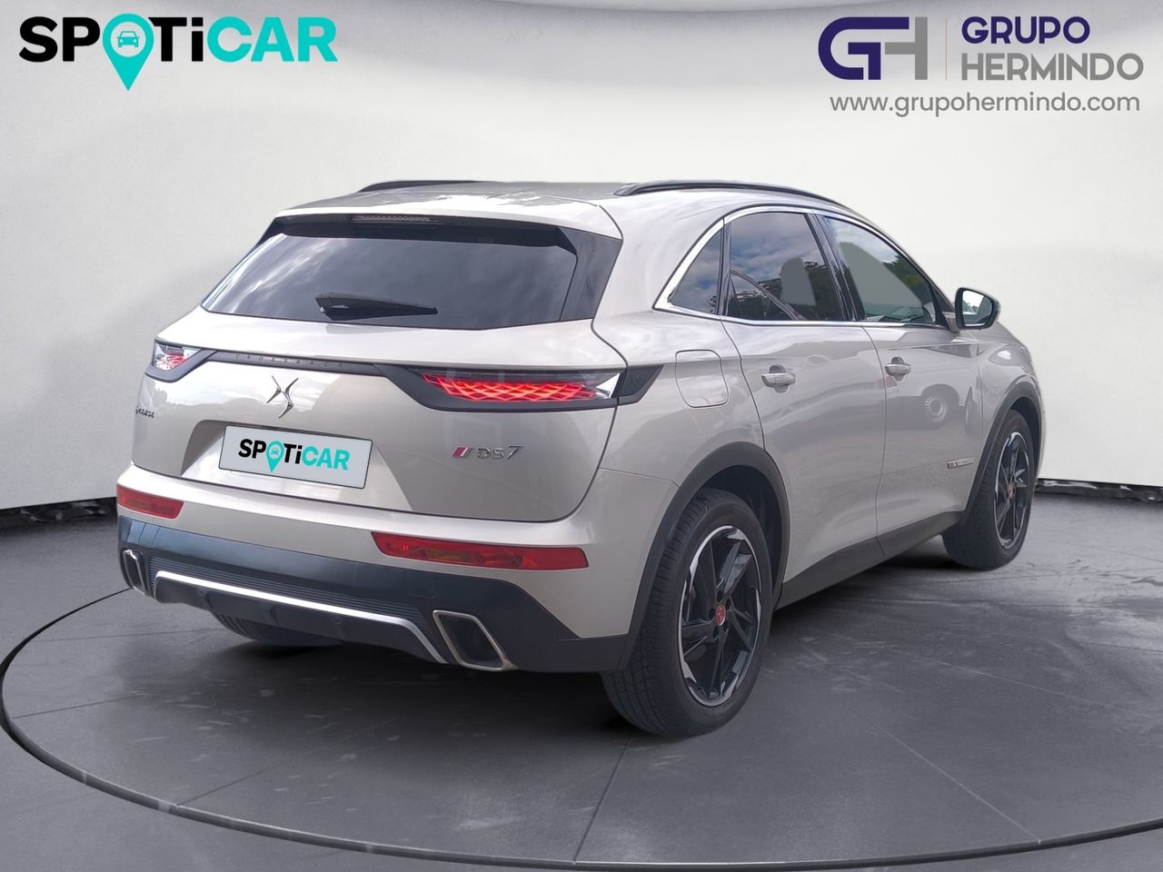 DS DS 7 CROSSBACK E TENSE 225 PERFORMANCE LINE  - Foto 2