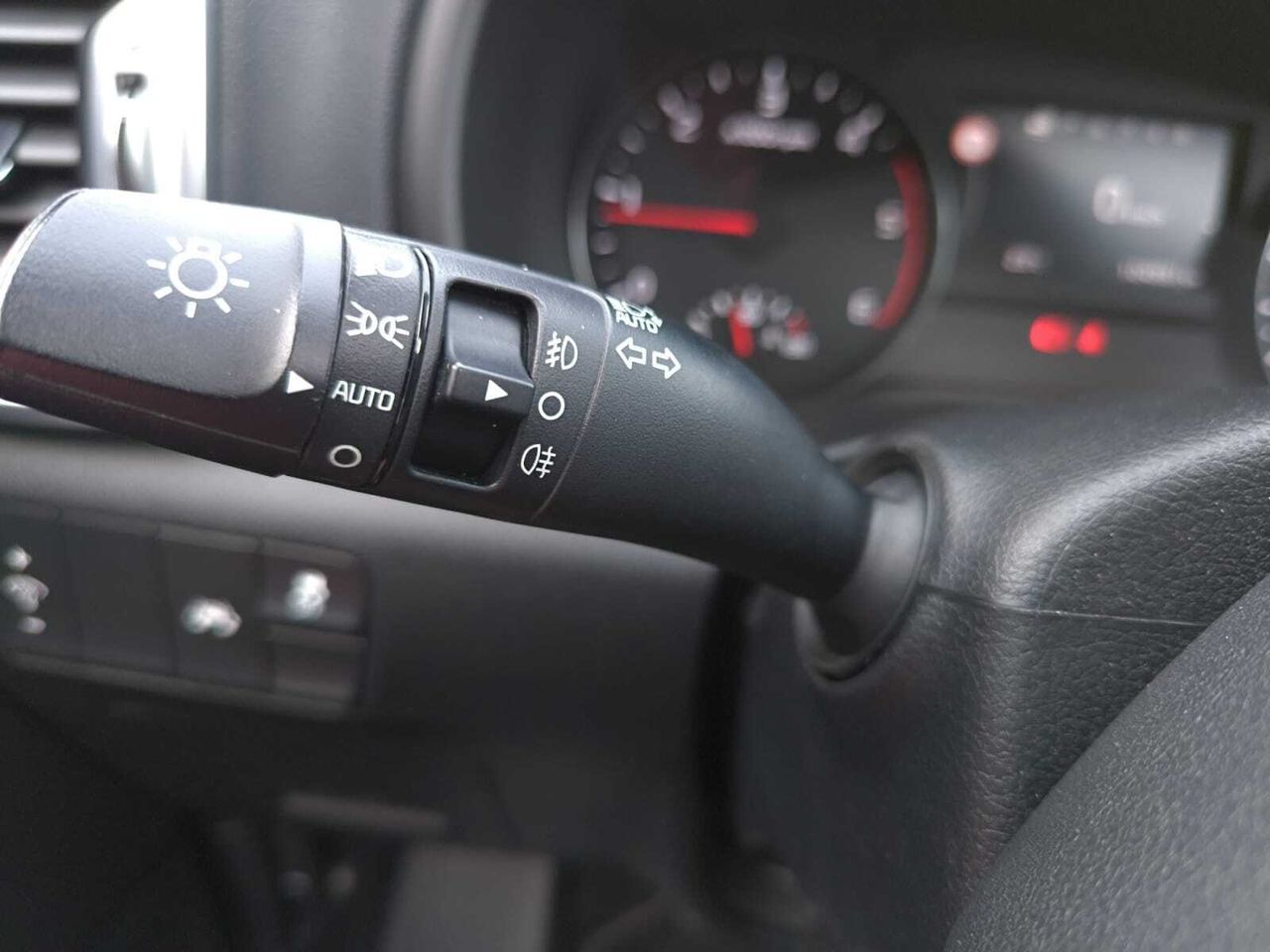 Kia Sportage CRDI 115 CV X TECH  - Foto 2