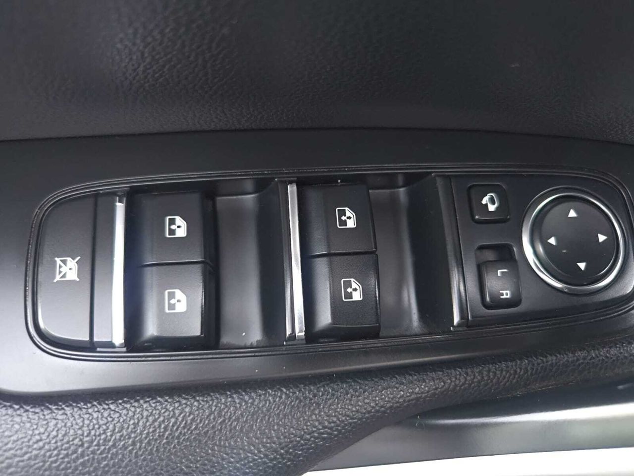 Kia XCeed 1.6 CRDI TECH  - Foto 2