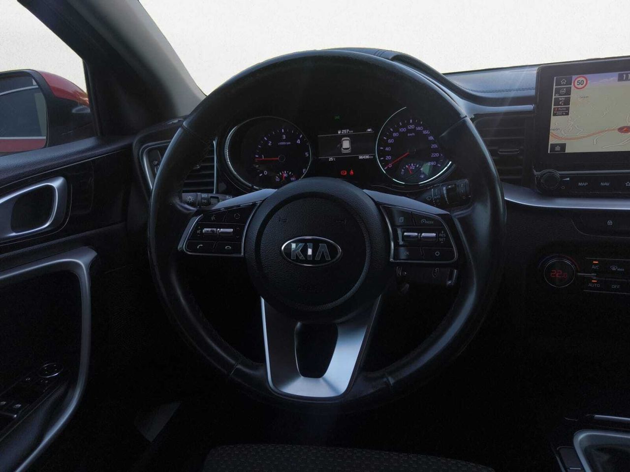 Kia XCeed 1.6 CRDI TECH  - Foto 2