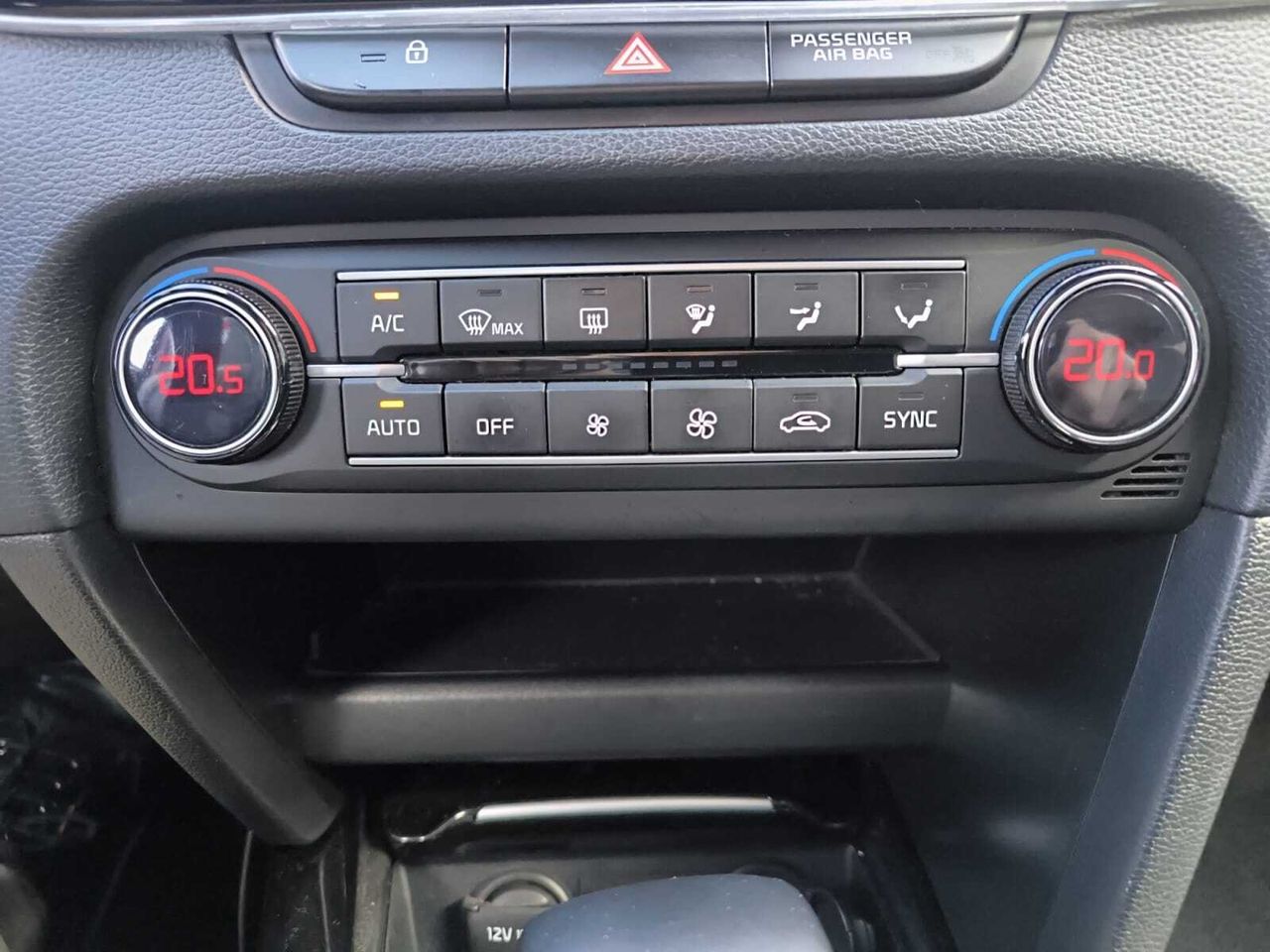 Kia XCeed 1.6 MHEV CRDI TECH 136 CV  - Foto 2