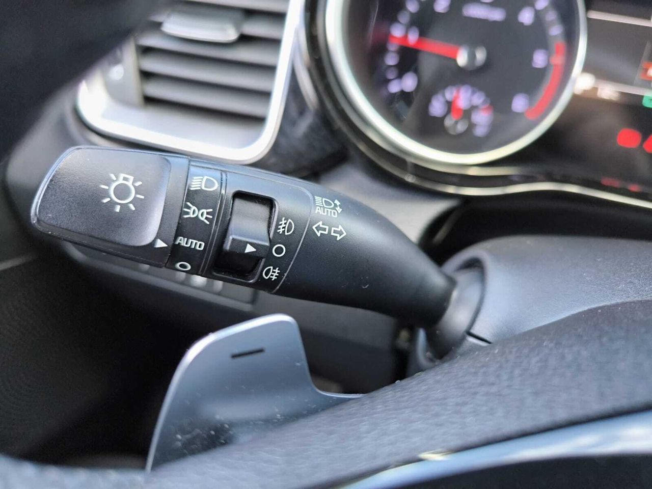 Kia XCeed 1.6 MHEV CRDI TECH 136 CV  - Foto 2