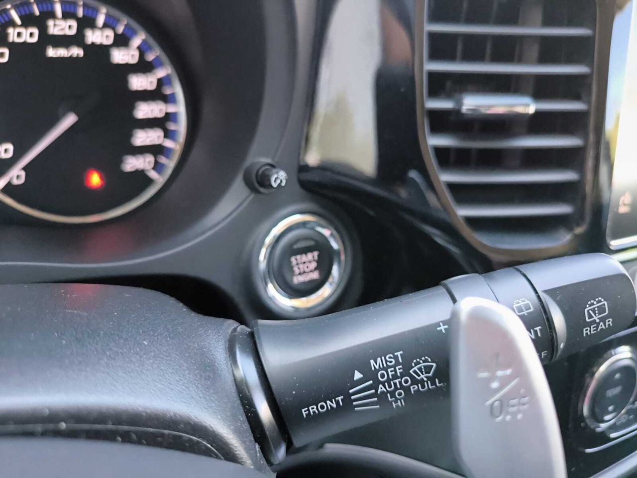 Mitsubishi Outlander 200 MPI MOTION 2WD 7 PLAZAS  - Foto 2