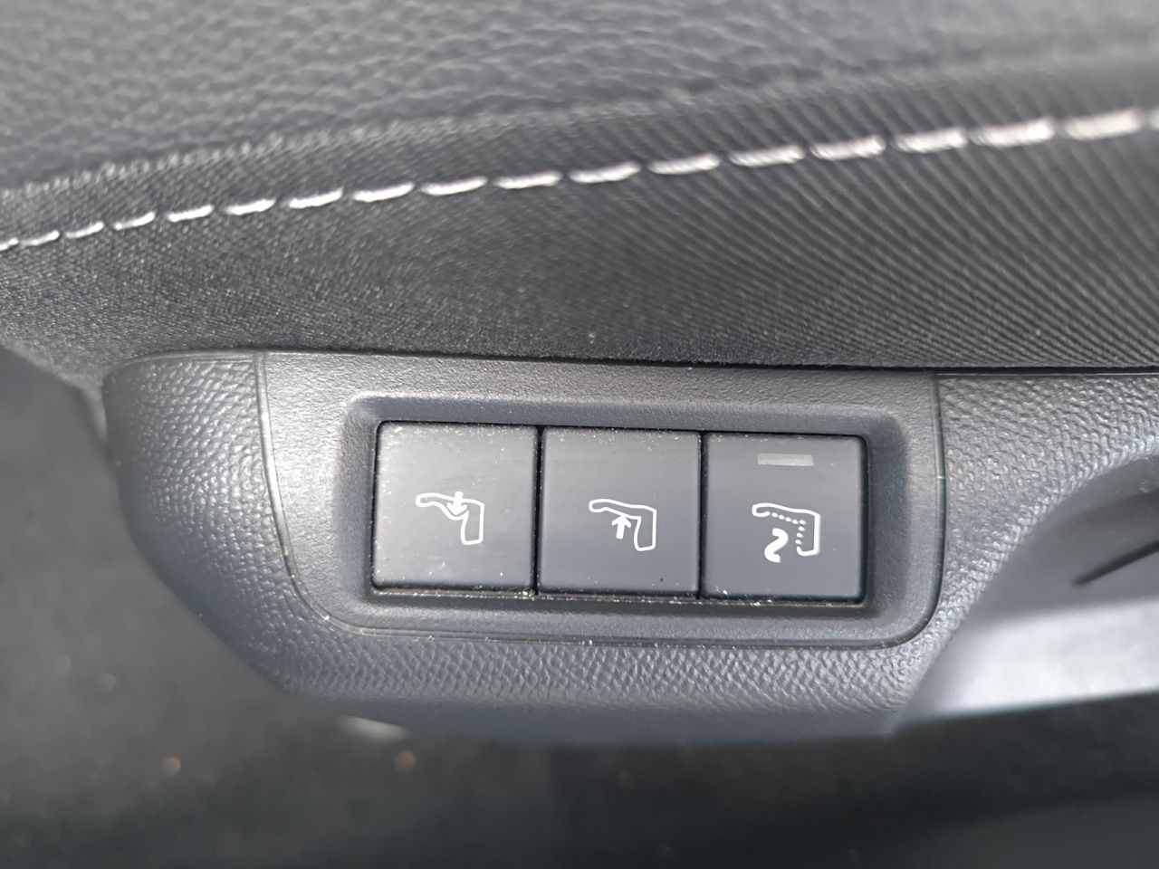 Opel Mokka ULTIMATE 1.2 T 96 KW 130 CV AUT  - Foto 2