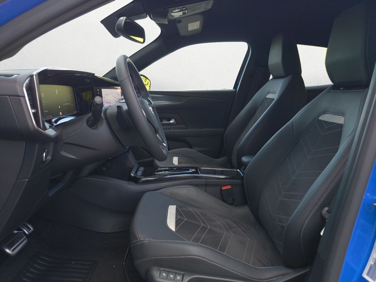 Opel Mokka ULTIMATE 1.2 T 96 KW 130 CV AUT  - Foto 2