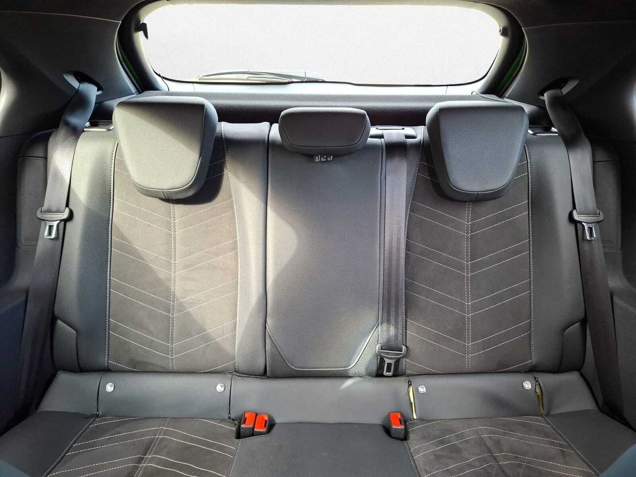 Opel Mokka ULTIMATE 1.2 T AT8 S/S 130 CV  - Foto 2