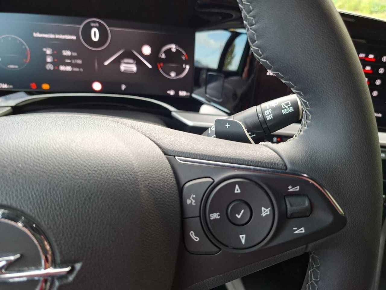 Opel Mokka ULTIMATE 1.2 T AT8 S/S 130 CV  - Foto 2