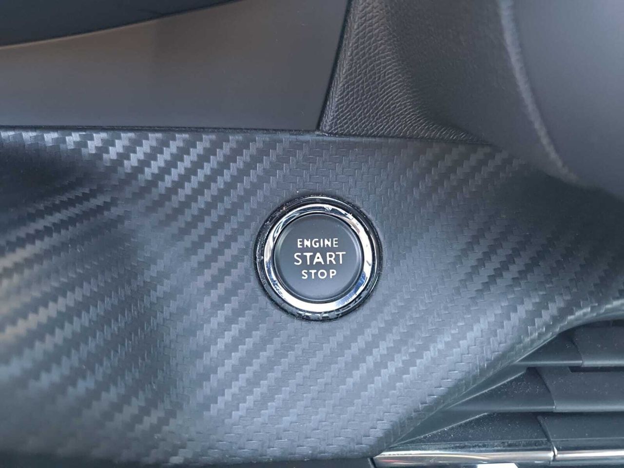 Peugeot 208 ALLURE PURE TECH 100 CV  - Foto 2