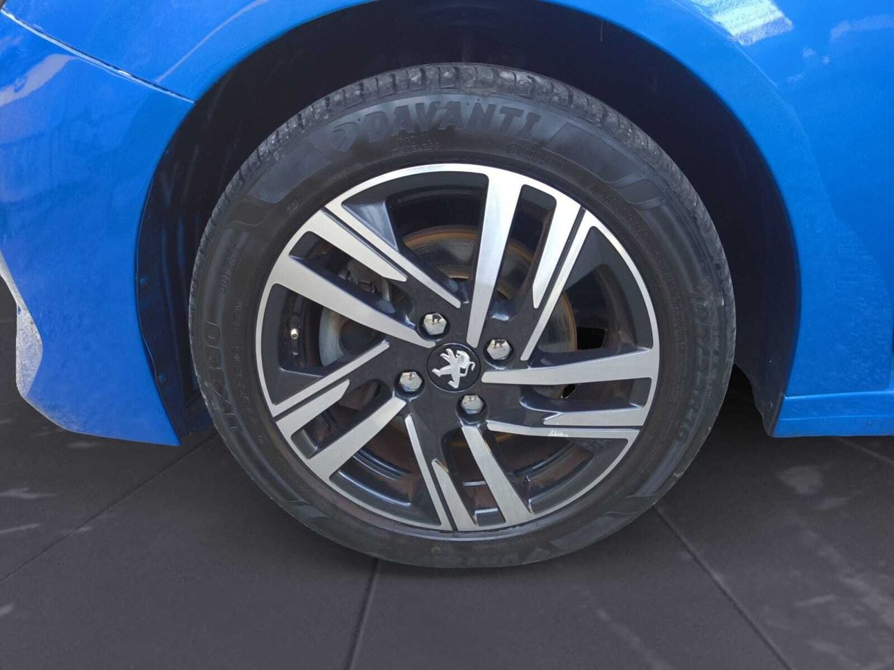 Peugeot 208 ALLURE PURE TECH 100 CV  - Foto 2