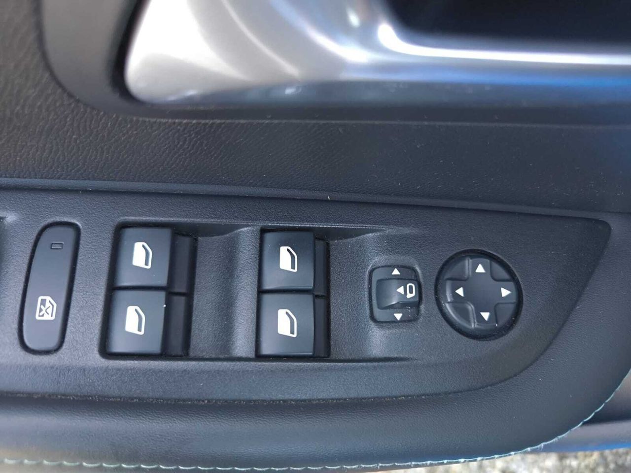 Peugeot 208 ALLURE PURE TECH 100 CV  - Foto 2