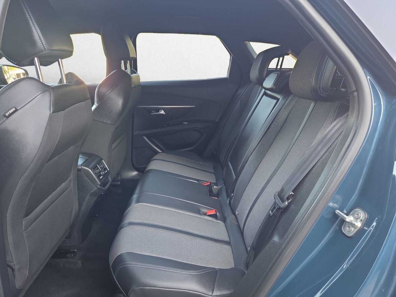 Peugeot 3008 ALLURE PACK BLUE HDI 130 CV EAT8  - Foto 2