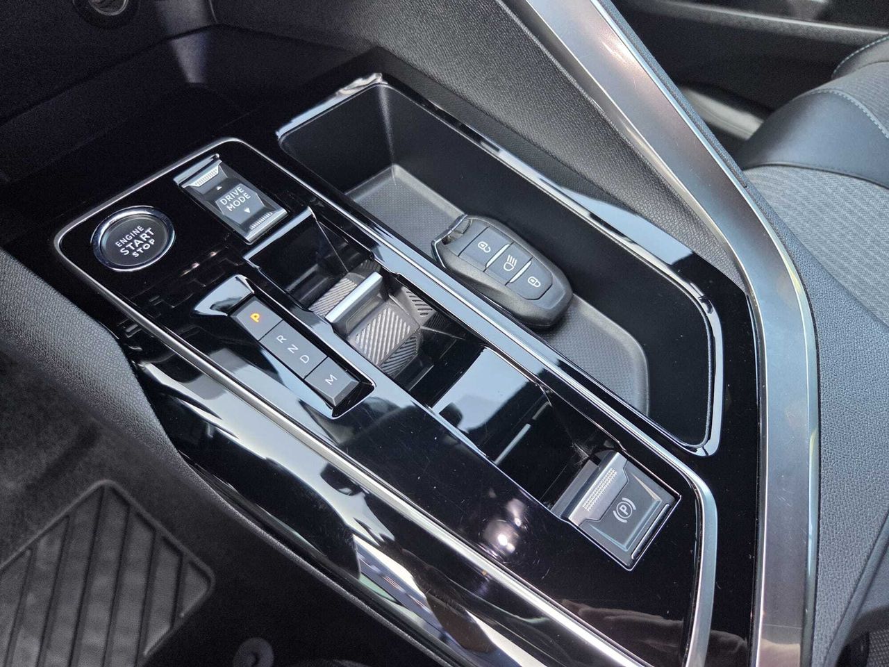 Peugeot 3008 ALLURE PACK BLUE HDI 130 CV EAT8  - Foto 2