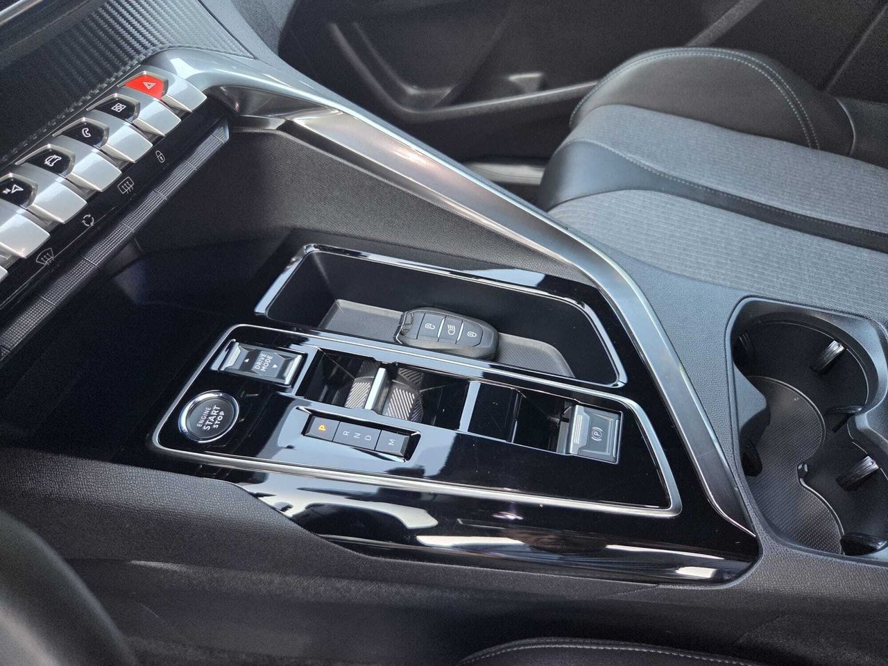 Peugeot 3008 ALLURE PACK BLUE HDI 130 CV EAT8  - Foto 2