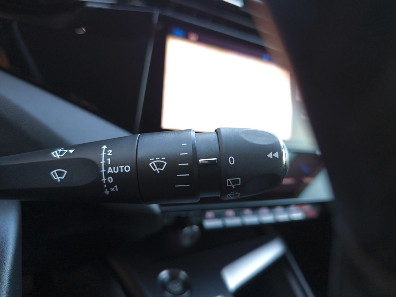 Peugeot 308 ALLURE HYBRD 180 e EAT8  - Foto 2