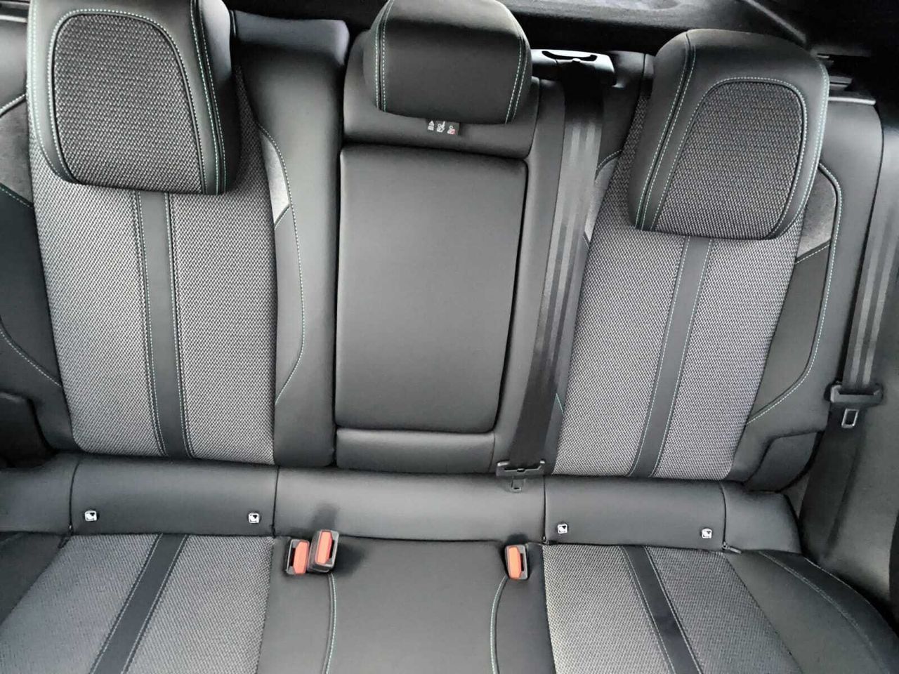 Peugeot 308 ALLURE PACK BLUE HDI 130 CV  - Foto 2