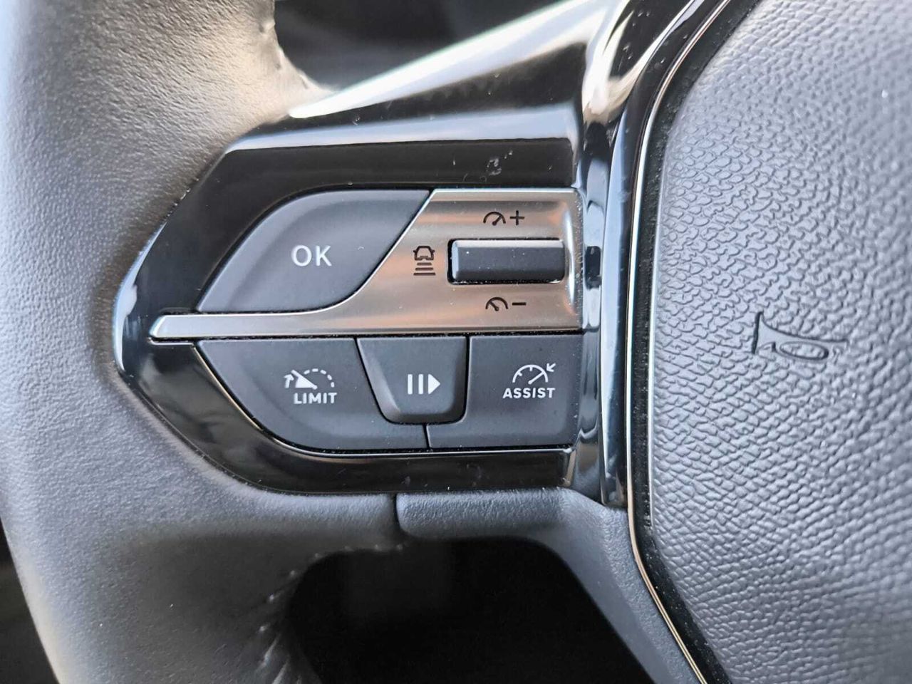 Peugeot 308 ALLURE PACK BLUE HDI 130 CV  - Foto 2