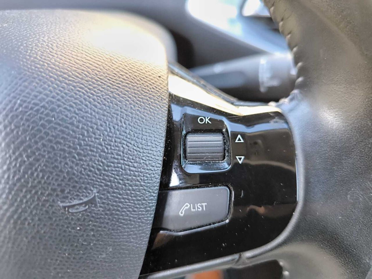 Peugeot 308 STYLE BLUE HDI 100 CV  - Foto 2