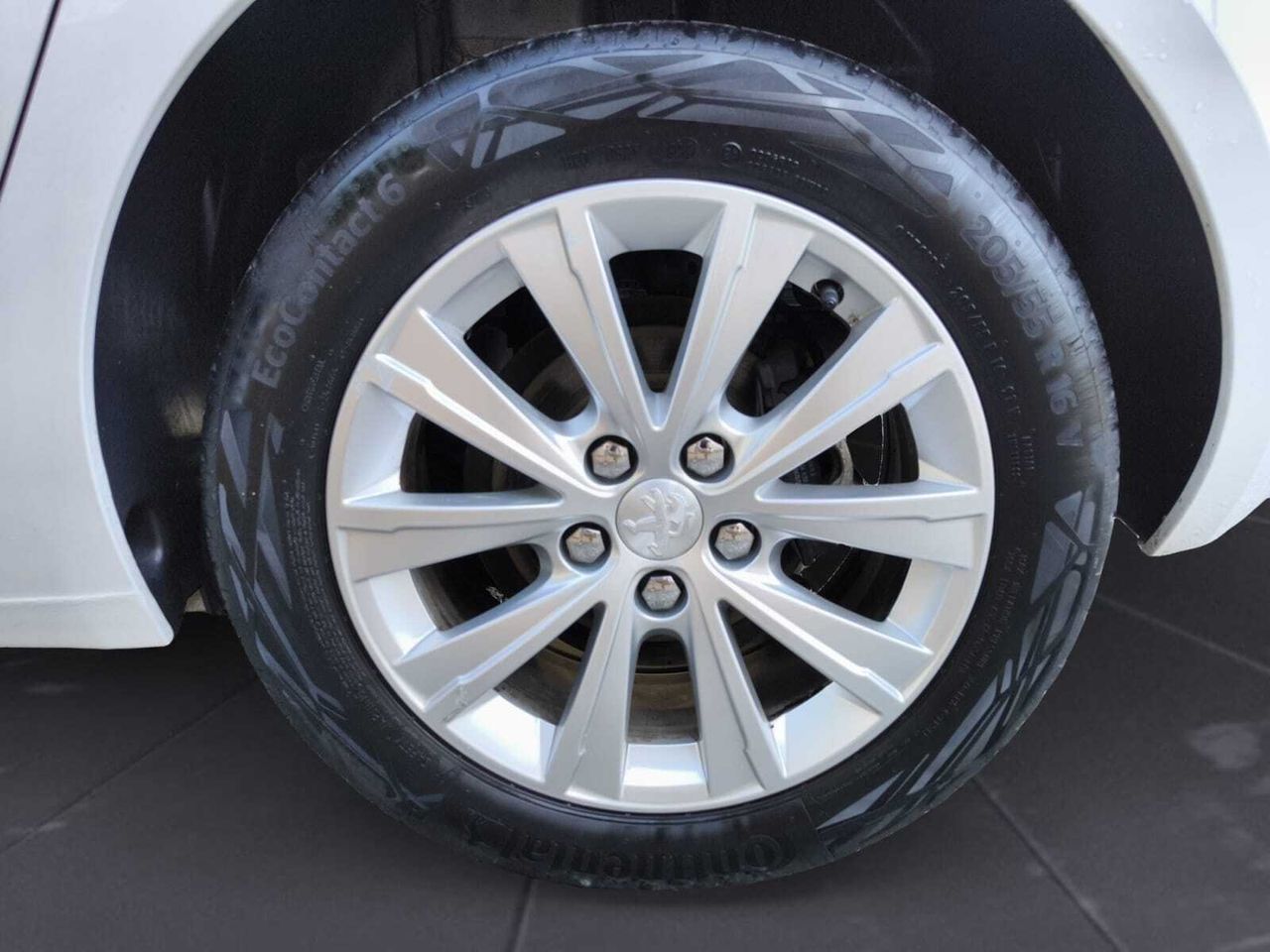 Peugeot 308 STYLE BLUE HDI 100 CV  - Foto 2