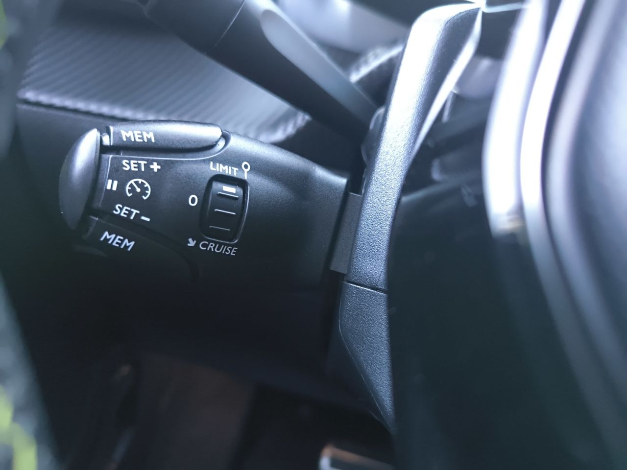 Peugeot e-2008 GT LINE ELECTRICO 136 CV  - Foto 2