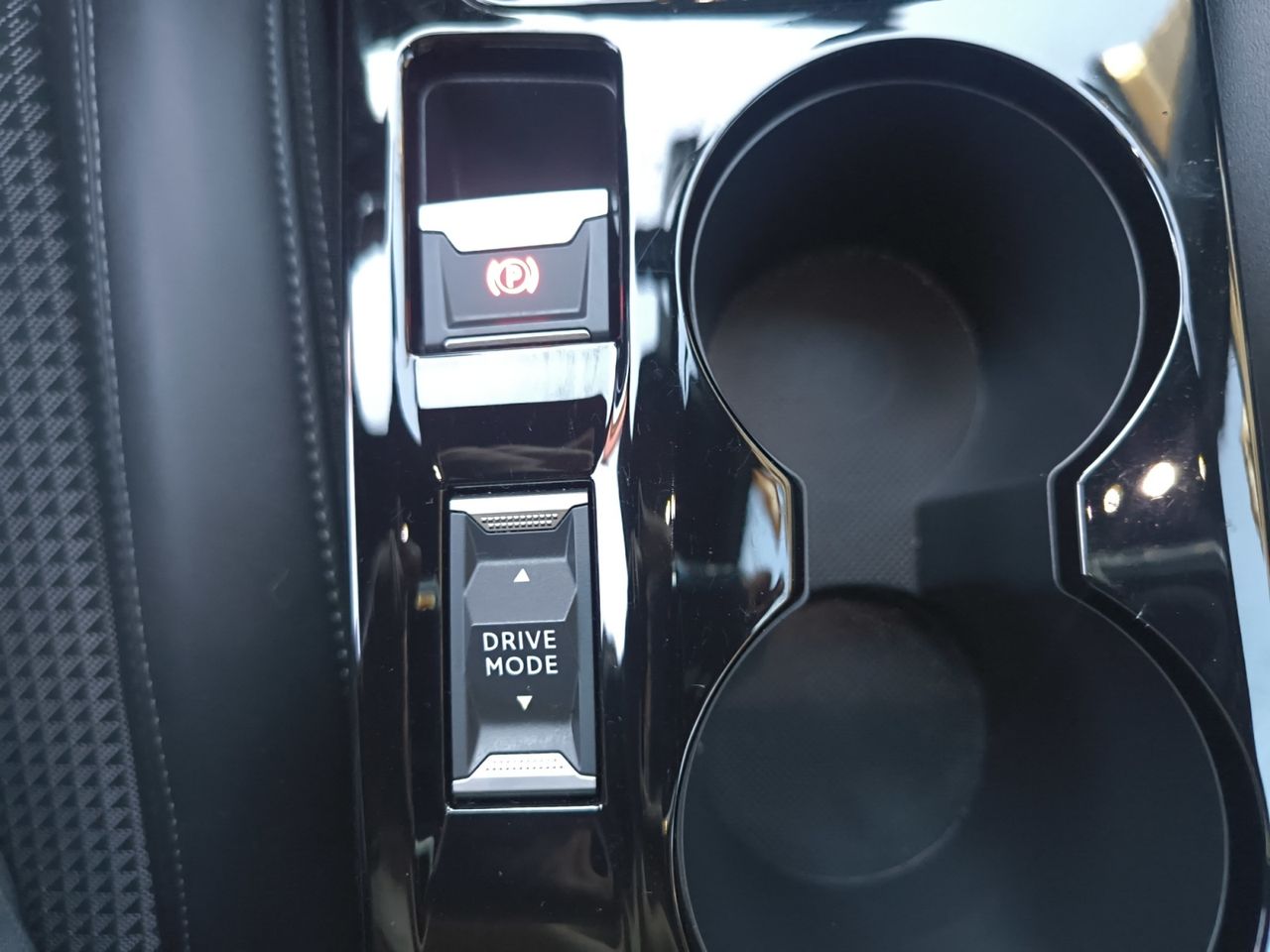 Peugeot e-2008 GT LINE ELECTRICO 136 CV  - Foto 2