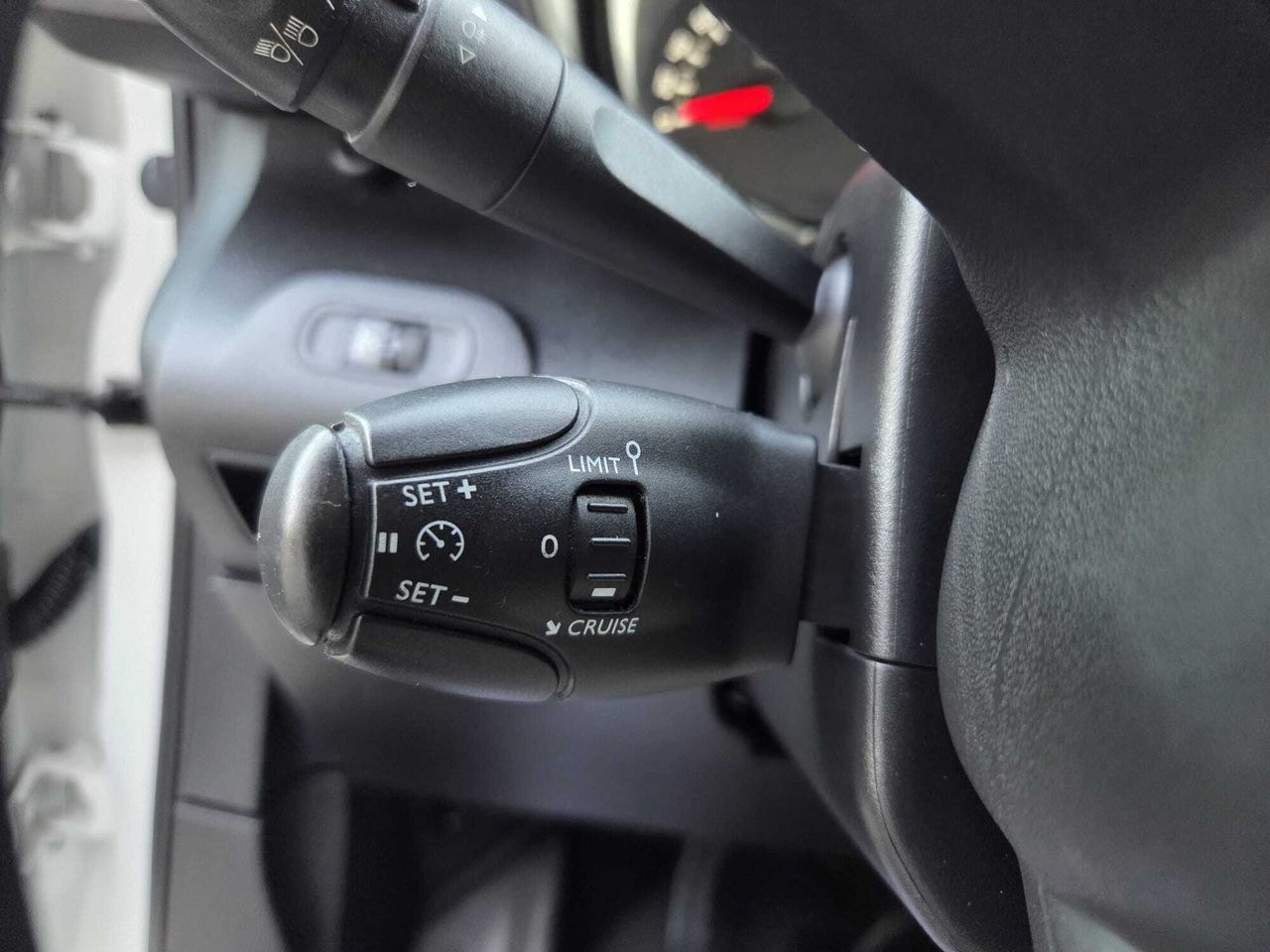 Peugeot Partner PRO STANDARD 600 KG BLUE HDI 100 CV  - Foto 2