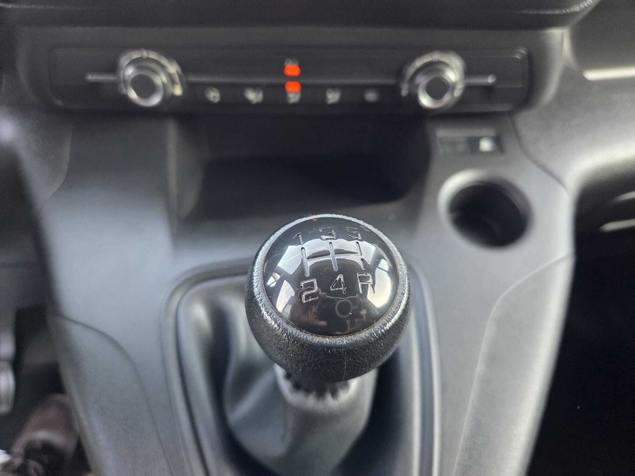 Peugeot Partner PRO STANDARD 600 KG BLUE HDI 100 CV  - Foto 2