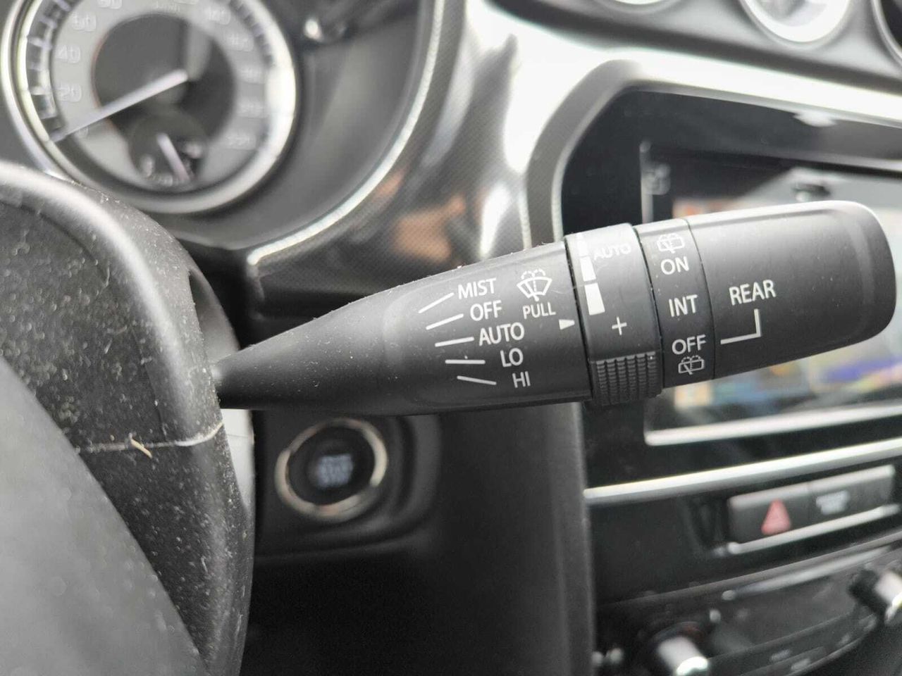 Suzuki Vitara 1.5 GLX 4WD STRONG HYBRID AUTO  - Foto 2