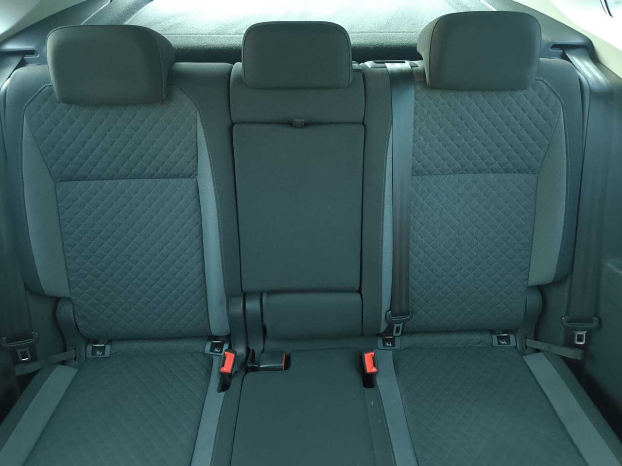 Volkswagen Tiguan R LINE 2.0 TDI 150 CV DSG  - Foto 2