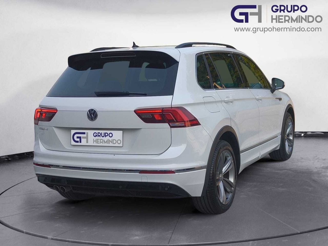 Volkswagen Tiguan R LINE 2.0 TDI 150 CV DSG  - Foto 2