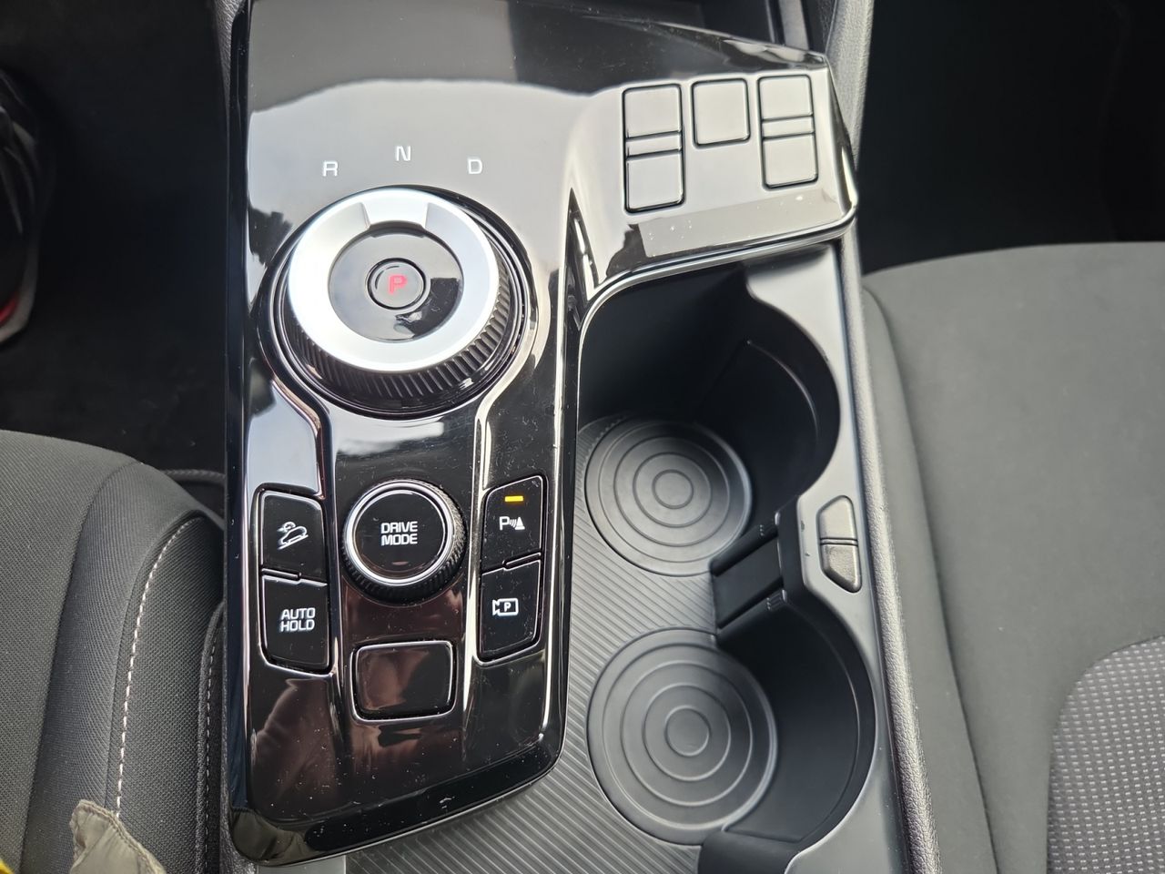 Kia Sportage 1.6 T-GDI HEV 230 CV DRIVE 4X2 - Foto 2